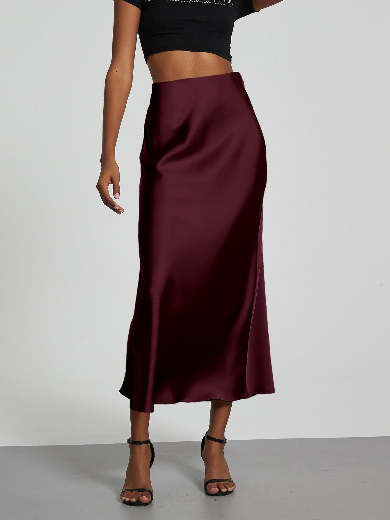 Slim Fit Satin Skirt